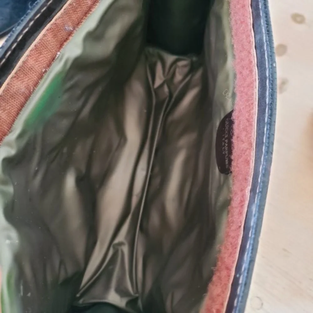 Vintage Gucci Parfums Monogram Cosmetic Bag 1970's - Picture 8 of 11